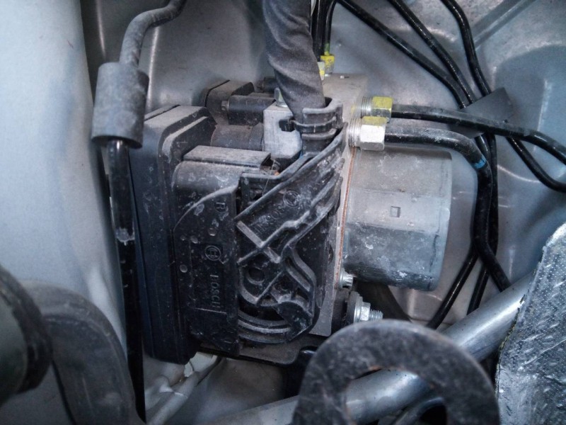 Recambio de abs para nissan pulsar (c13) acenta referencia OEM IAM 476603ZU08 17081520291 