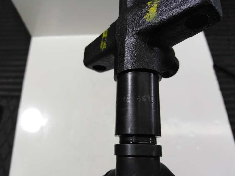 Recambio de inyector para mitsubishi montero (v60/v70) referencia OEM IAM 484410  P1-B4-8