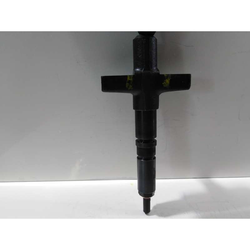 Recambio de inyector para mitsubishi montero (v60/v70) referencia OEM IAM 484410  P1-B4-8