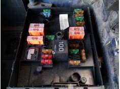 CAJA RELES / FUSIBLES 