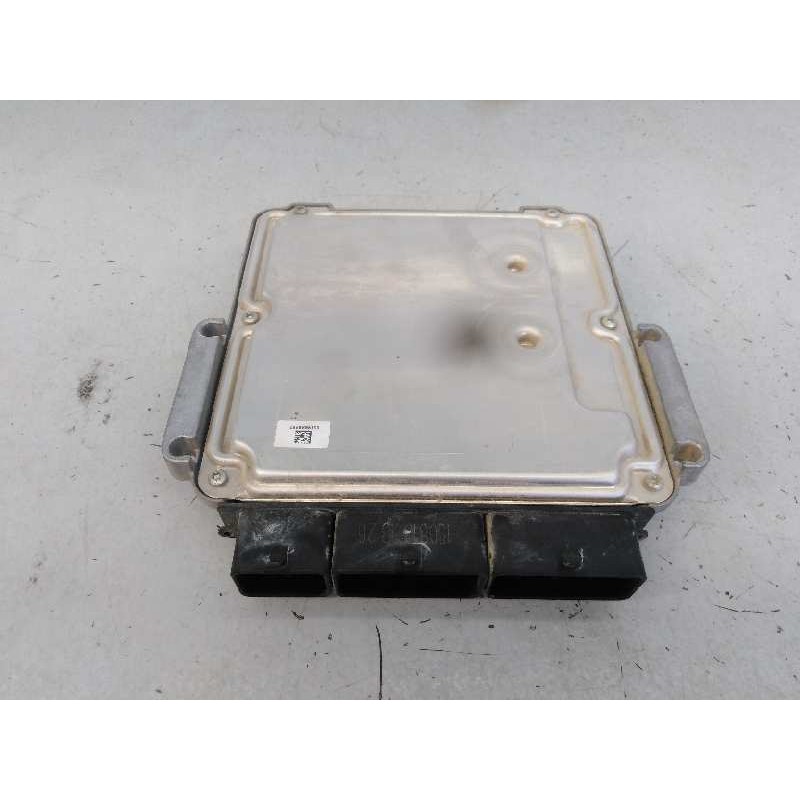 Recambio de centralita motor uce para dacia duster laureate 4x2 referencia OEM IAM 237102213R 0281030439 E2-A1-38-1