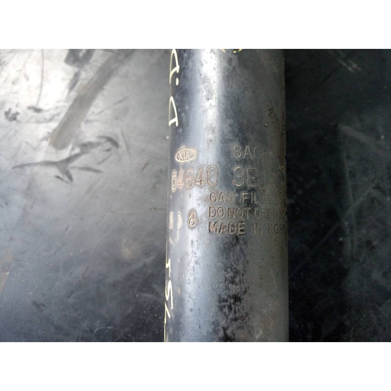 Recambio de amortiguador delantero derecho para kia sorento 2.5 crdi active referencia OEM IAM 546403E020  P1-B4-9