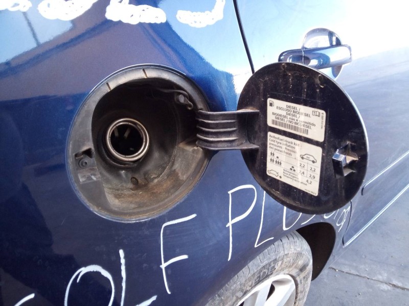 Recambio de tapa exterior combustible para volkswagen golf plus (5m1) sportline referencia OEM IAM   