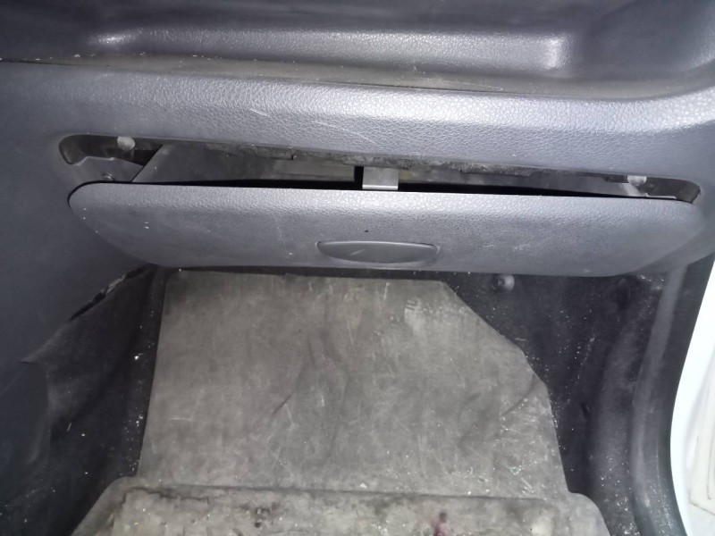 Recambio de guantera para dacia dokker essential referencia OEM IAM   