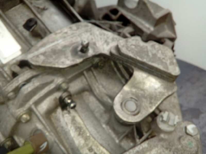 Recambio de caja cambios para renault clio iii confort dynamique referencia OEM IAM TL4002  M1-B3-161