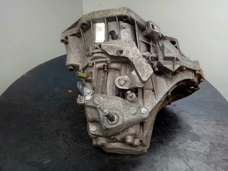 Recambio de caja cambios para renault clio iii confort dynamique referencia OEM IAM TL4002  M1-B3-161