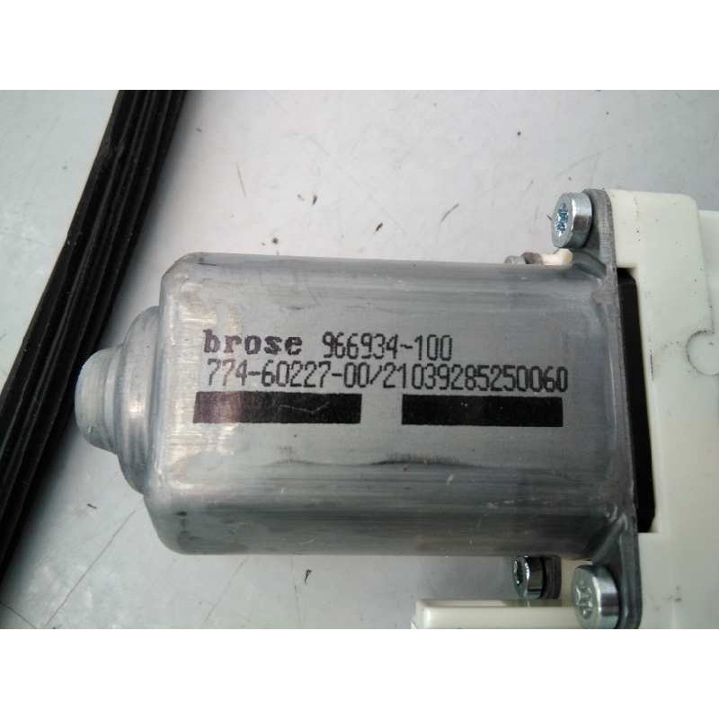 Recambio de elevalunas delantero derecho para audi q5 (8r) 2.0 tdi (125kw) referencia OEM IAM 8K0959802 966934100 E1-B6-46-3