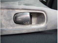 MANDO ELEVALUNAS TRASERO DERECHO 