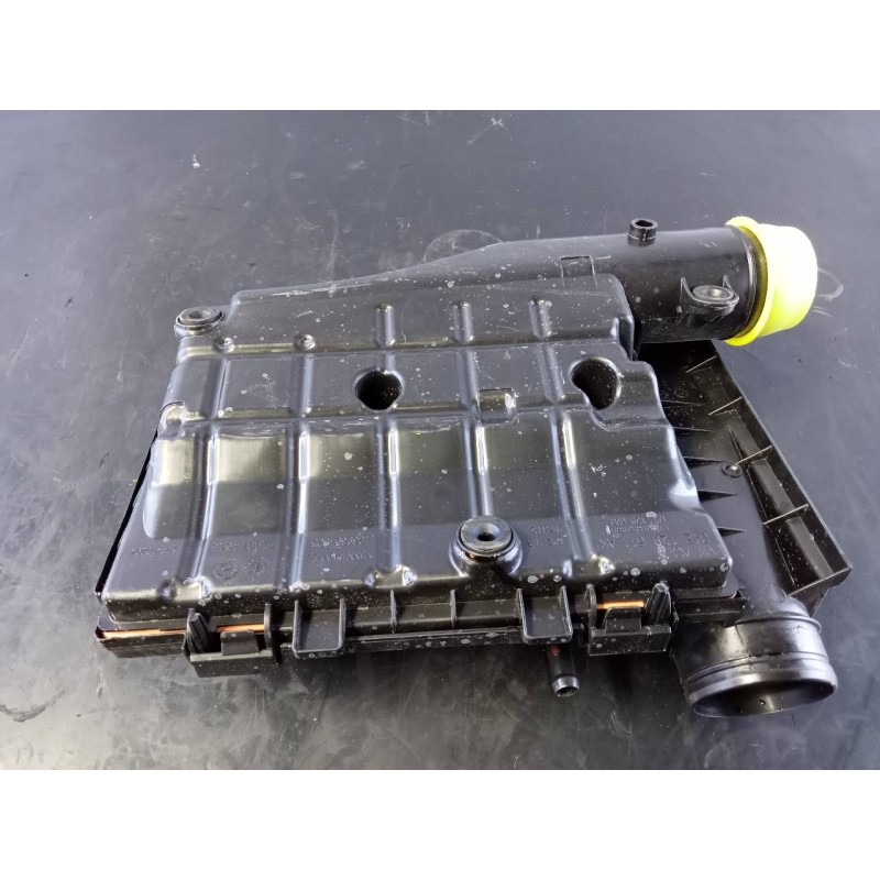 Recambio de filtro aire para audi q3 sportback (f3n) 35 tfsi s line referencia OEM IAM 04E129611AK  P2-B3-4