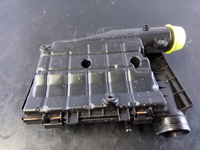 Recambio de filtro aire para audi q3 sportback (f3n) 35 tfsi s line referencia OEM IAM 04E129611AK  P2-B3-4