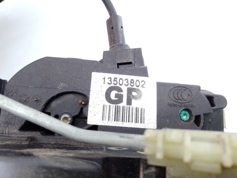 Recambio de cerradura puerta delantera derecha para chevrolet cruze ls referencia OEM IAM 13503802  E2-B6-5-2