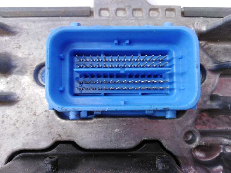 Recambio de centralita motor uce para opel corsa e selective ecoflex referencia OEM IAM 852300835 A2C83055200 E3-A5-14-4