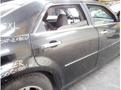 Recambio de puerta trasera derecha para chrysler 300 c 3.0 crd referencia OEM IAM    2