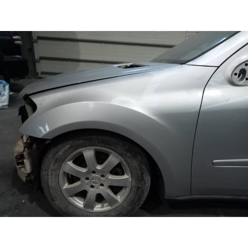 Recambio de aleta delantera izquierda para mercedes-benz clase m (w164) 3.0 cdi cat referencia OEM IAM   