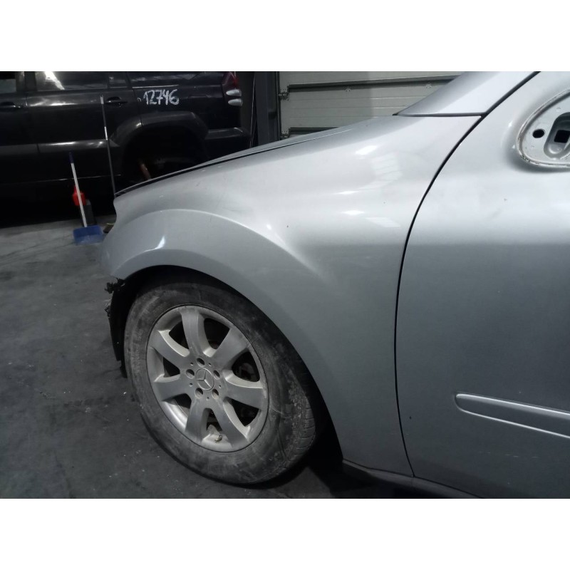 Recambio de aleta delantera izquierda para mercedes-benz clase m (w164) 3.0 cdi cat referencia OEM IAM   