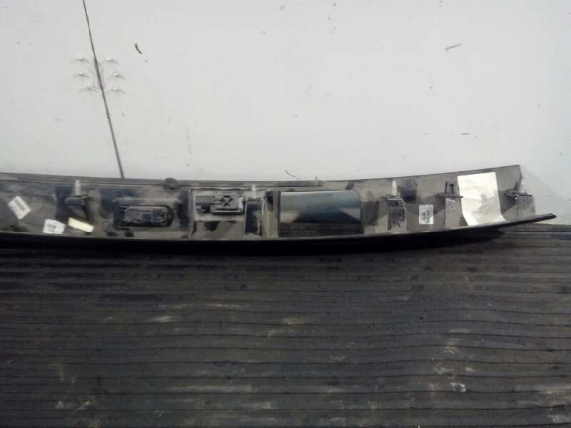 Recambio de maneta exterior porton para land rover discovery 5 referencia OEM IAM HY3240406B  P2-B3-38