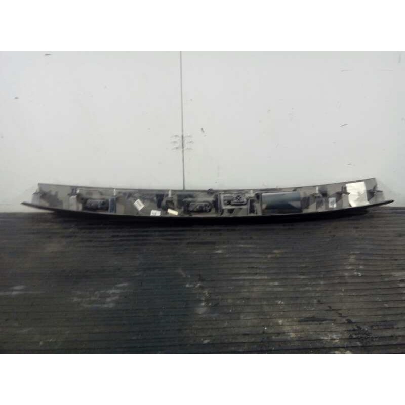 Recambio de maneta exterior porton para land rover discovery 5 referencia OEM IAM HY3240406B  P2-B3-38