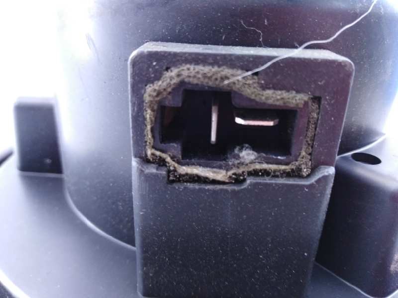 Recambio de ventilador calefaccion para kia sorento 2.5 crdi active referencia OEM IAM B308830230 A0540222C E3-A3-35-1