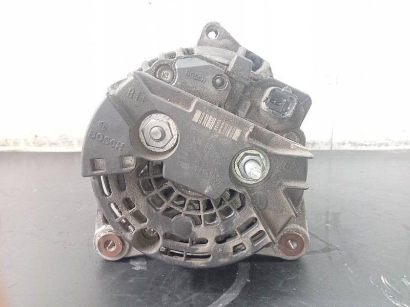 Recambio de alternador para nissan qashqai+2 (jj10) acenta referencia OEM IAM 8200728292C 0124525140 P3-B5-9-3