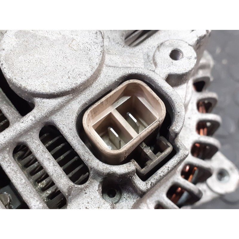 Recambio de alternador para hyundai h350 kasten essence l2 referencia OEM IAM CGB14561  P3-A4-25-2