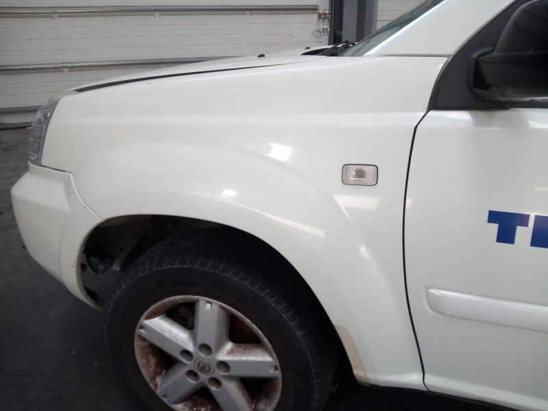 Recambio de aleta delantera izquierda para nissan x-trail (t30) titanium pack referencia OEM IAM   