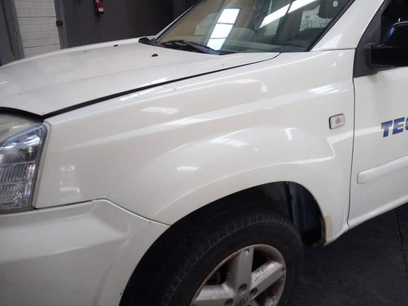 Recambio de aleta delantera izquierda para nissan x-trail (t30) titanium pack referencia OEM IAM   