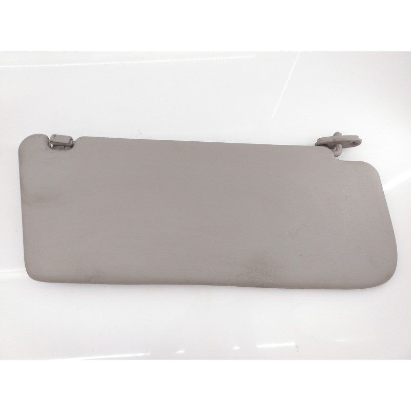 Recambio de parasol izquierdo para hyundai h350 kasten essence l2 referencia OEM IAM   E2-B6-12-2