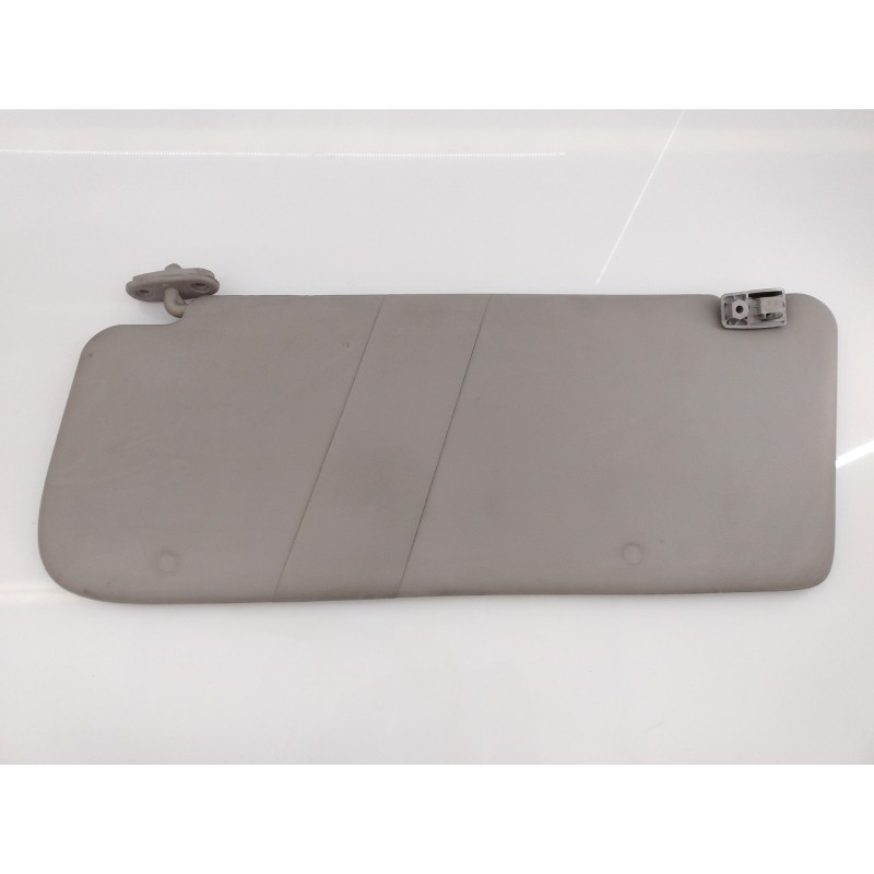 Recambio de parasol izquierdo para hyundai h350 kasten essence l2 referencia OEM IAM   E2-B6-12-2