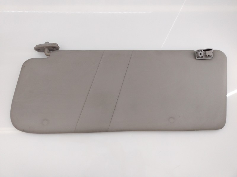 Recambio de parasol izquierdo para hyundai h350 kasten essence l2 referencia OEM IAM   E2-B6-12-2
