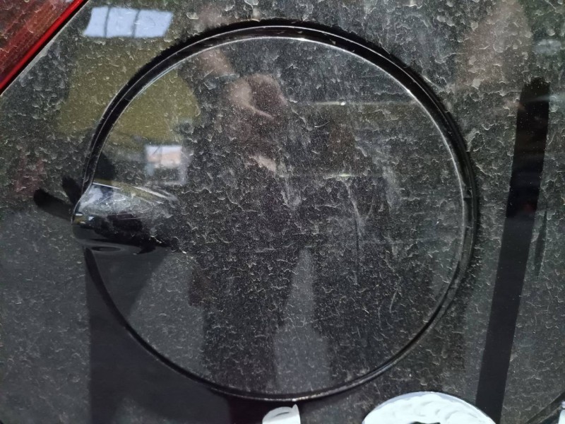 Recambio de tapa exterior combustible para opel corsa e selective referencia OEM IAM   