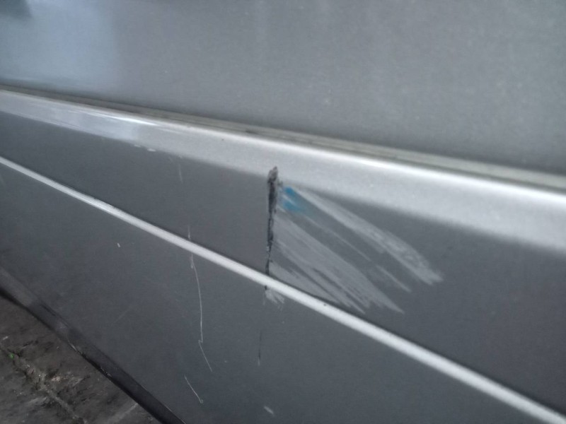 Recambio de puerta delantera izquierda para mercedes-benz clase m (w164) 3.0 cdi cat referencia OEM IAM   