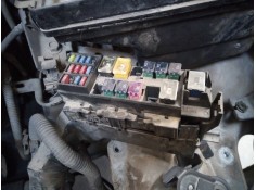 CAJA RELES / FUSIBLES 