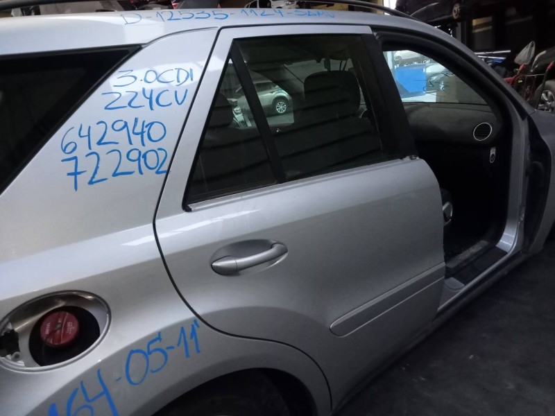 Recambio de puerta trasera derecha para mercedes-benz clase m (w164) 3.0 cdi cat referencia OEM IAM   
