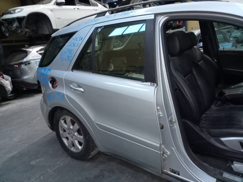 Recambio de puerta trasera derecha para mercedes-benz clase m (w164) 3.0 cdi cat referencia OEM IAM   