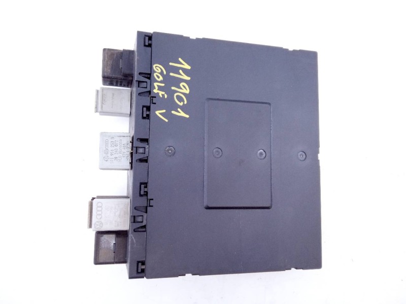 Recambio de caja reles / fusibles para volkswagen golf v berlina (1k1) conceptline (e) referencia OEM IAM 3C0937049AH  E2-A1-29-