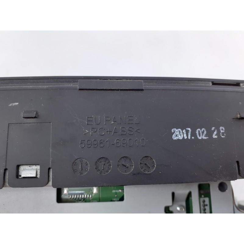 Recambio de sistema audio / radio cd para hyundai h350 kasten essence l2 referencia OEM IAM 9617059550GU AC110MDEE E3-A3-31-2