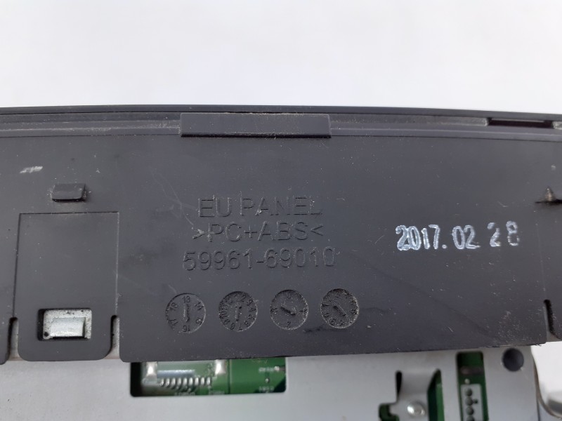 Recambio de sistema audio / radio cd para hyundai h350 kasten essence l2 referencia OEM IAM 9617059550GU AC110MDEE E3-A3-31-2