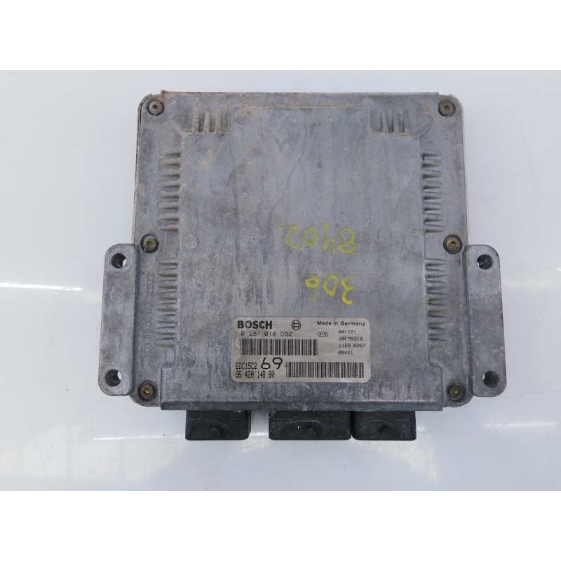Recambio de centralita motor uce para peugeot 306 break boulebard referencia OEM IAM 9642014880 0281010592 E3-B2-45-4