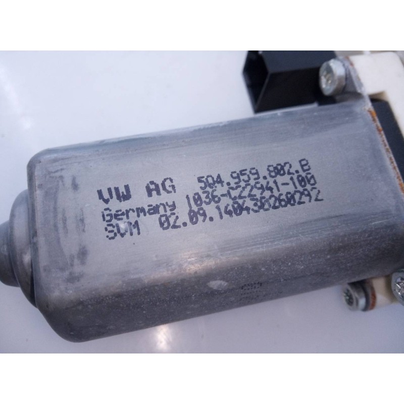 Recambio de elevalunas delantero derecho para volkswagen passat lim. (3g2) sport bmt referencia OEM IAM 5Q4959802B  E1-B6-16-1