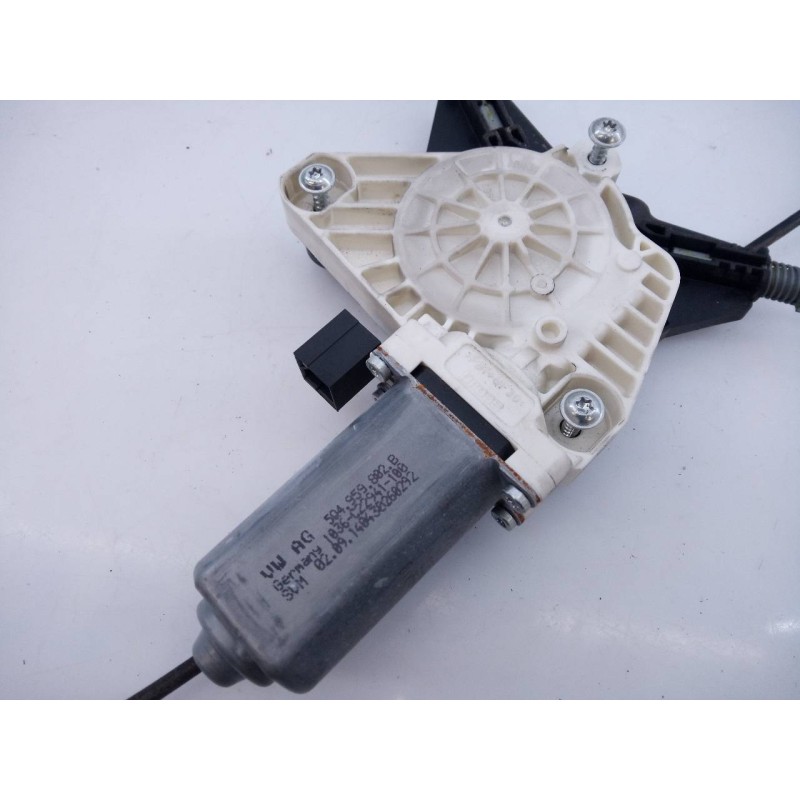 Recambio de elevalunas delantero derecho para volkswagen passat lim. (3g2) sport bmt referencia OEM IAM 5Q4959802B  E1-B6-16-1