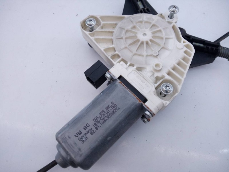 Recambio de elevalunas delantero derecho para volkswagen passat lim. (3g2) sport bmt referencia OEM IAM 5Q4959802B  E1-B6-16-1