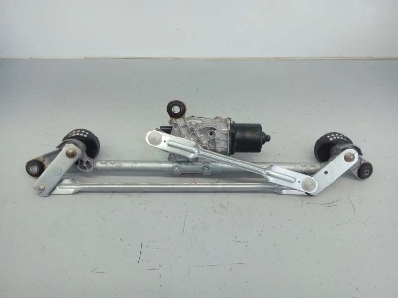 Recambio de motor limpia delantero para nissan qashqai (j11) acenta referencia OEM IAM 7Y17C119A  E2-A4-55-1