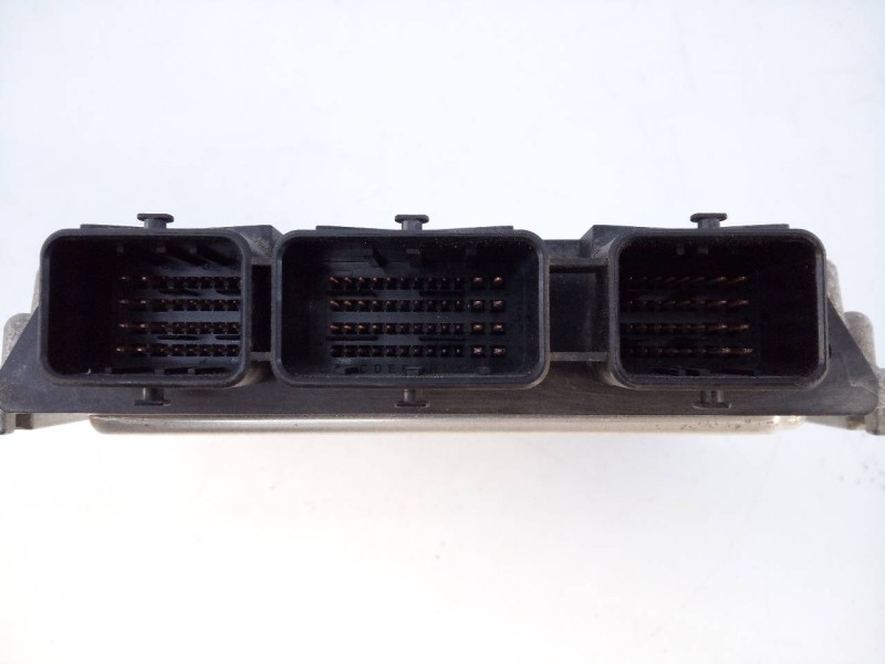 Recambio de centralita motor uce para citroën c4 grand picasso exclusive referencia OEM IAM 9665674480 0281014729 E3-B2-26-4