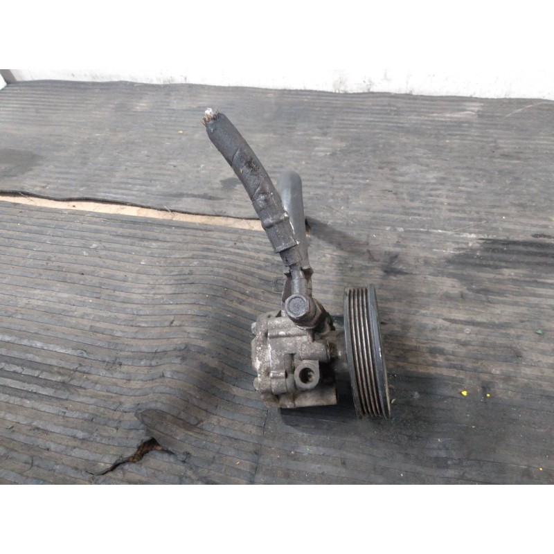 Recambio de bomba direccion para kia carnival ii referencia OEM IAM   P3-B4-15-2