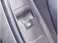 MANDO ELEVALUNAS DELANTERO DERECHO 