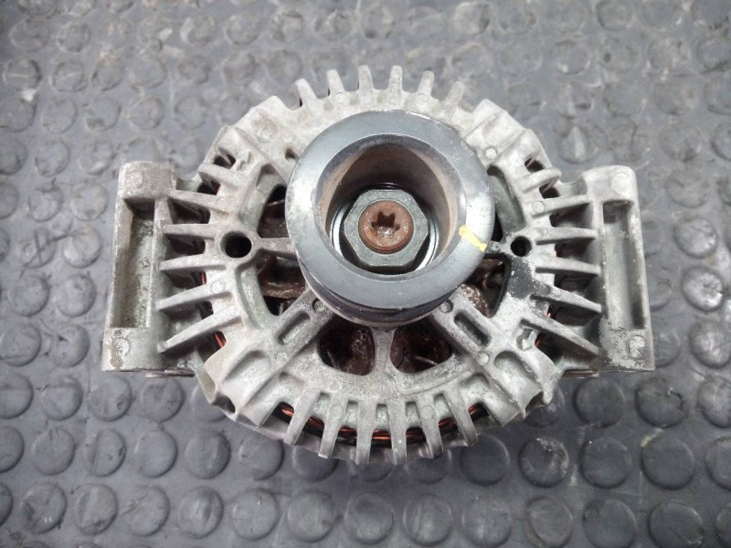Recambio de alternador para mercedes-benz clase c (w204) berlina c 220 cdi (204.008) referencia OEM IAM A0009060401  P3-B5-2-2