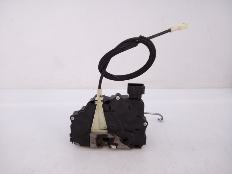 Recambio de cerradura puerta delantera derecha para opel corsa e selective referencia OEM IAM 13431840 0325407955 E2-B6-50-2