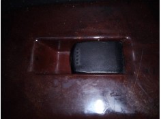 MANDO ELEVALUNAS TRASERO DERECHO 