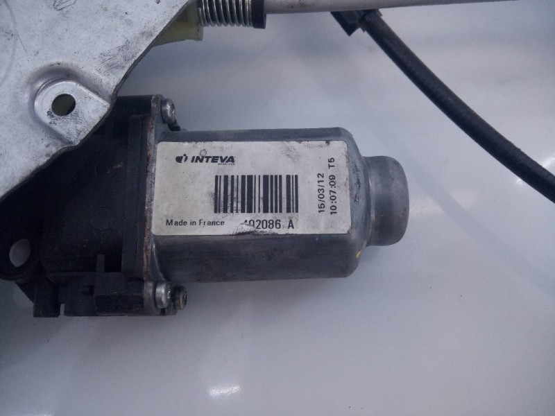 Recambio de elevalunas delantero derecho para renault kangoo expression referencia OEM IAM 402086A  E1-B3-4-2