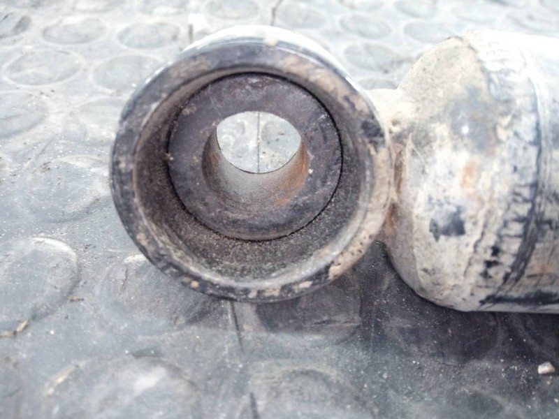 Recambio de amortiguador trasero derecho para toyota land cruiser (j9) td gx (3-ptas.) referencia OEM IAM 11722010 202163 P1-A5-